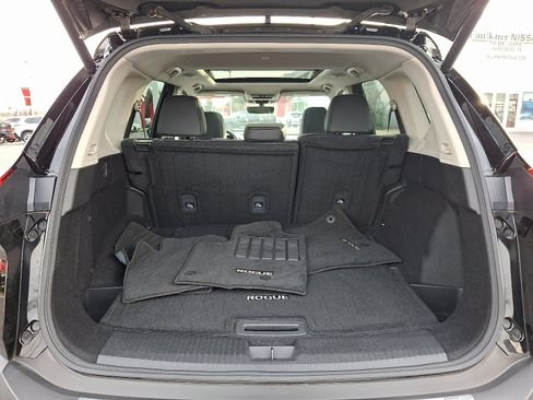 Certified 2023 Nissan Rogue SL w/ SL Premium Package image 29