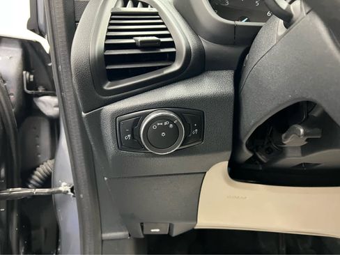 Used 2021 Ford EcoSport S image 17