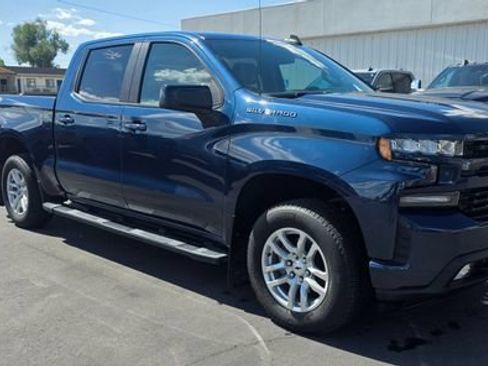Used 2020 Chevrolet Silverado 1500 RST w/ True North Edition AWD/4WD image 2