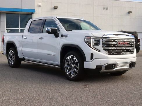 Used 2024 GMC Sierra 1500 Denali image 3