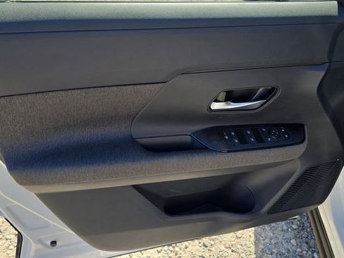 New 2026 Nissan Kicks SV w/ SV Premium Package image 17