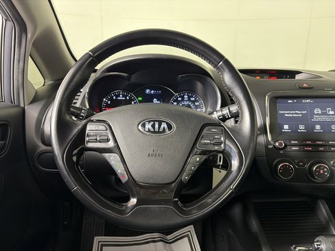 Used 2018 Kia Forte S image 20