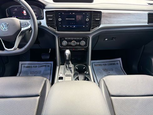 Used 2023 Volkswagen Atlas Cross Sport SE w/ Panoramic Sunroof Package FWD image 18