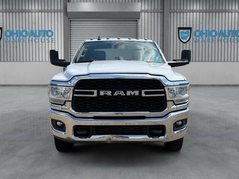 Used 2019 RAM 3500 Tradesman w/ Chrome Appearance Group AWD/4WD image 2