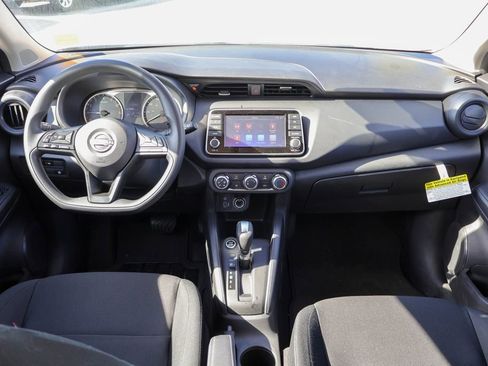 Certified 2025 Nissan Kicks Play S image 6
