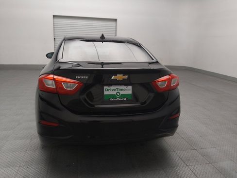 Used 2017 Chevrolet Cruze LS FWD image 6