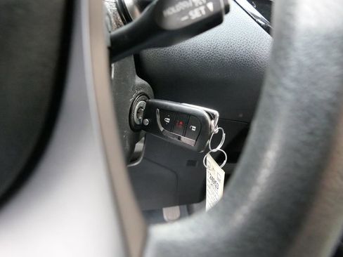 Used 2019 Toyota C-HR LE image 17