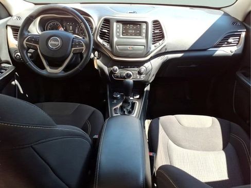 Used 2016 Jeep Cherokee Latitude AWD/4WD image 21