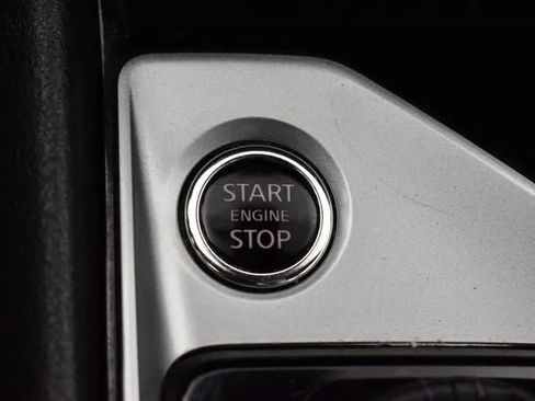 Used 2024 Nissan Altima 2.5 SV FWD image 28