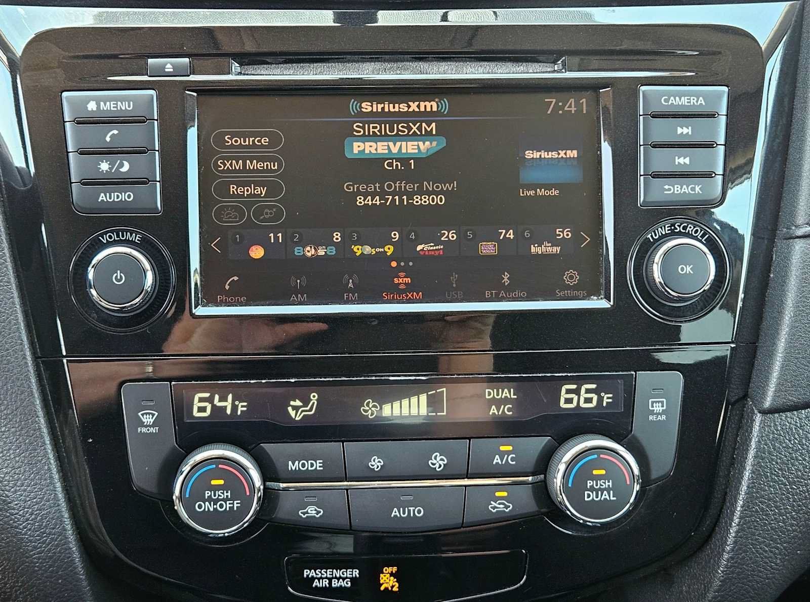 Used 2018 Nissan Rogue SV FWD image 25