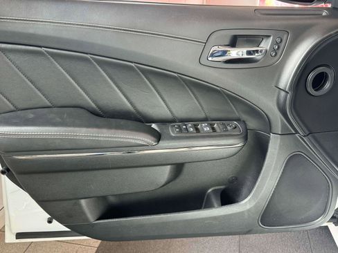 Used 2022 Dodge Charger SRT Hellcat w/ Harman/Kardon Audio Group image 11