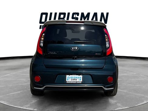 Used 2018 Kia Soul + FWD image 5