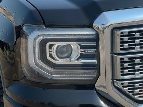 Used 2017 GMC Sierra 1500 Denali AWD/4WD image 38