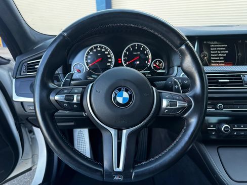 Used 2014 BMW M5 RWD image 28