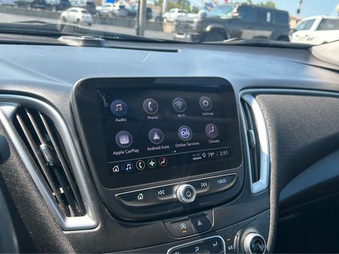 Used 2025 Chevrolet Malibu LT FWD image 24