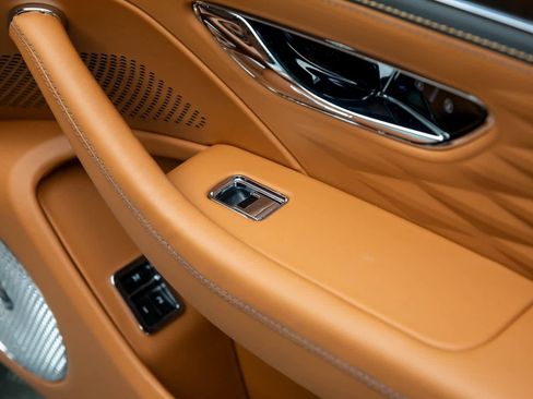 Used 2023 Bentley Flying Spur W12 image 53