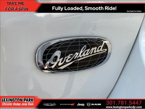 Used 2017 Jeep Grand Cherokee Overland AWD/4WD image 24