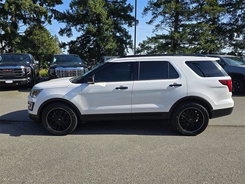 Used 2016 Ford Explorer Sport w/ Equipment Group 401A image 41