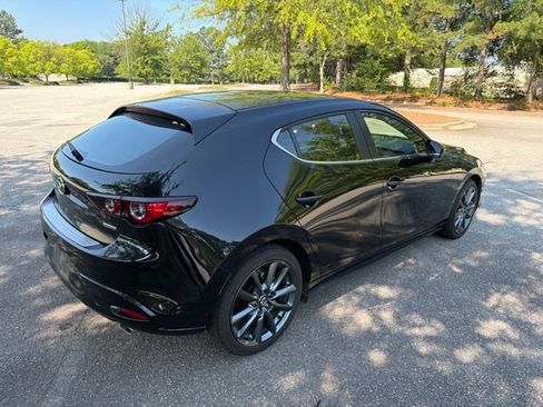 Used 2023 MAZDA MAZDA3 s FWD image 5