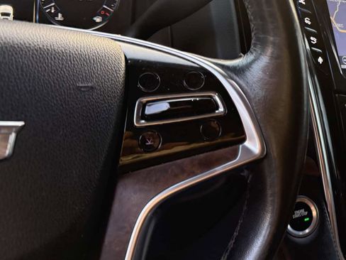 Used 2015 Cadillac Escalade Premium image 27