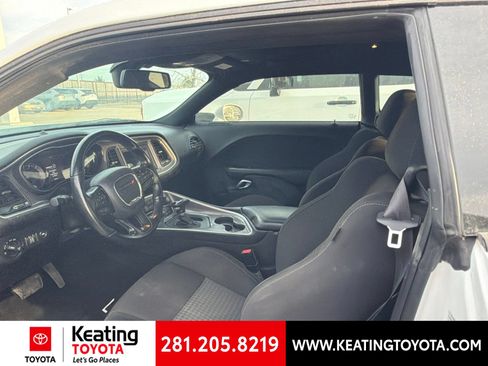 Used 2022 Dodge Challenger R/T w/ Blacktop Package RWD image 10