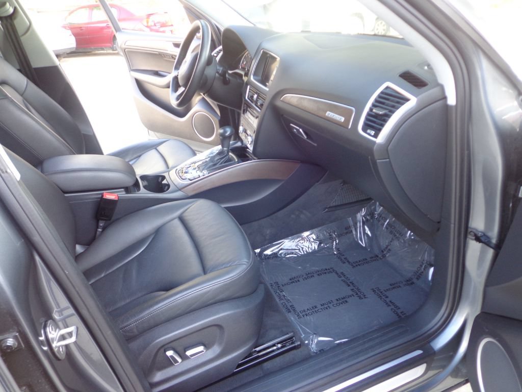 Used 2015 Audi Q5 2.0T Premium Plus w/ Technology Package AWD/4WD image 18