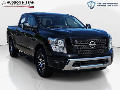 Used 2024 Nissan Titan SV w/ SV Convenience Package