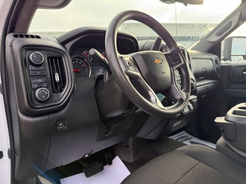 Used 2021 Chevrolet Silverado 2500 Custom image 13