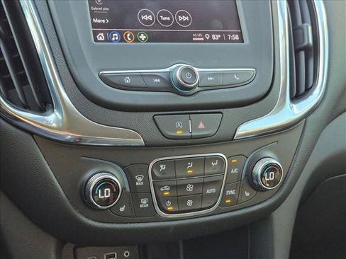 Used 2024 Chevrolet Equinox LT FWD image 13