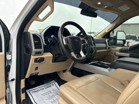 Used 2019 Ford F250 Lariat w/ Lariat Value Package image 13