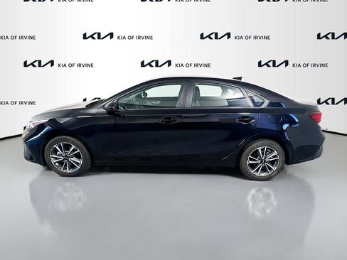 Certified 2023 Kia Forte LXS FWD image 4