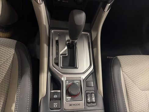 Used 2023 Subaru Forester Premium image 5