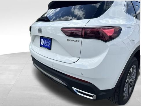 Used 2025 Buick Envision Preferred AWD/4WD image 13
