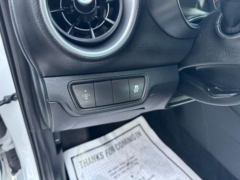 Used 2024 Kia Forte LXS image 18