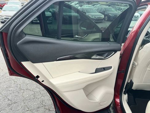 Used 2021 Buick Envision Essence image 12