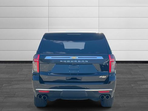 Used 2022 Chevrolet Suburban High Country AWD/4WD image 4