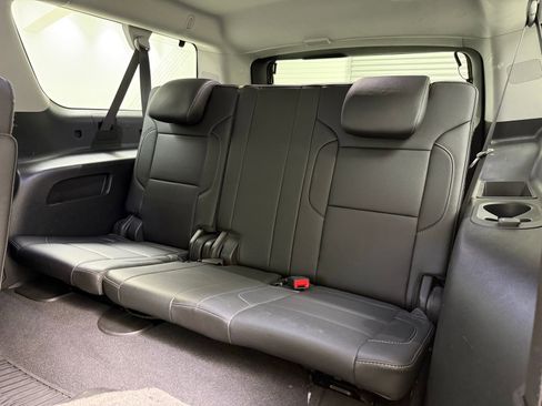 Used 2019 Chevrolet Suburban Premier AWD/4WD image 25