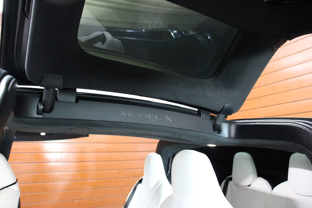 Used 2023 Tesla Model X AWD/4WD image 10