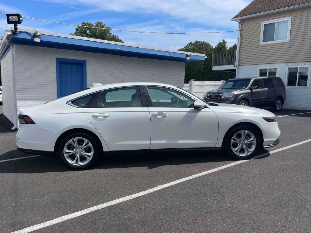 Certified 2024 Honda Accord LX image 4