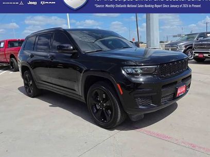 Used 2025 Jeep Grand Cherokee L Altitude