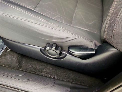 Used 2016 Toyota Tacoma TRD Sport w/ Towing Package image 11