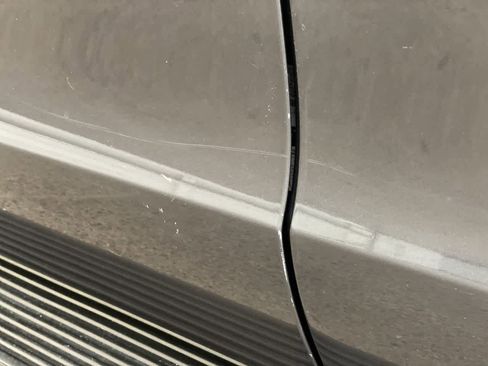 Used 2024 Ford Expedition Max XLT image 33