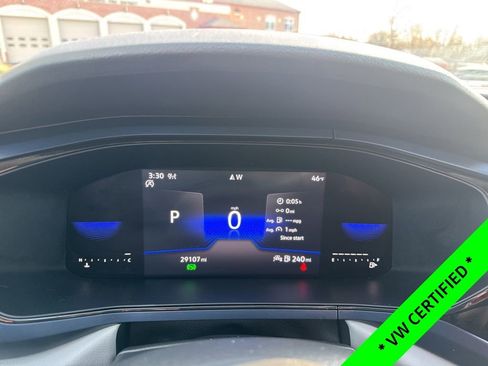 Used 2022 Volkswagen Taos SE image 15