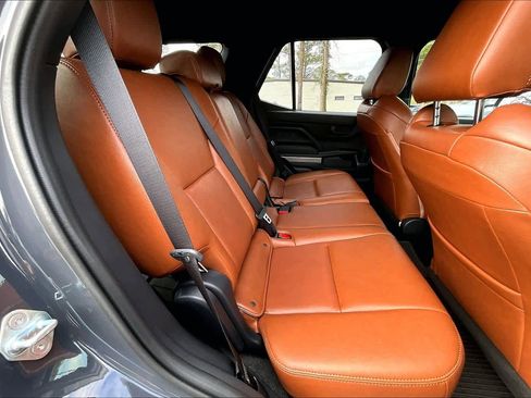 Used 2025 Toyota 4Runner SR5 image 21