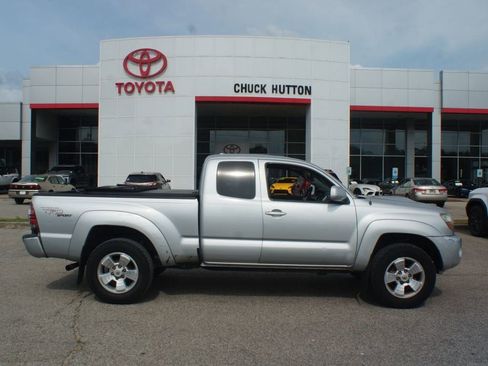 Used 2009 Toyota Tacoma PreRunner RWD image 1