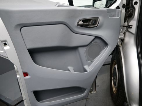 Used 2016 Ford Transit 350 XL image 9