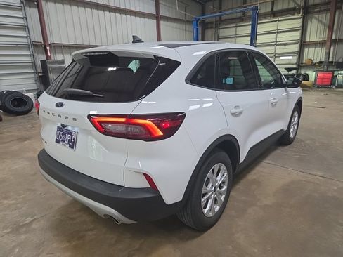 Used 2025 Ford Escape Active FWD image 9