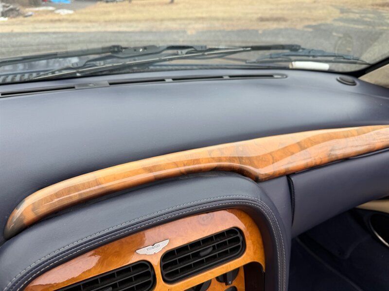 Used 2000 Aston Martin DB7 Vantage RWD image 24