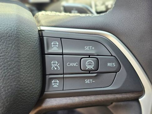New 2026 Jeep Grand Cherokee Altitude RWD image 14