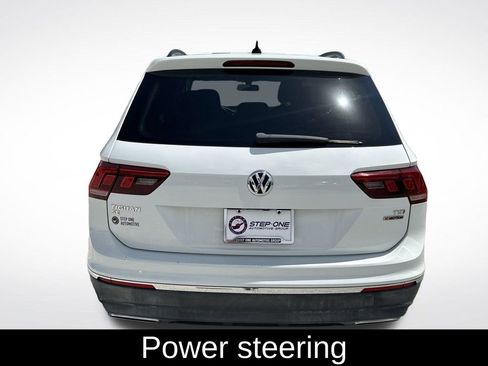 Used 2018 Volkswagen Tiguan SE AWD/4WD image 5
